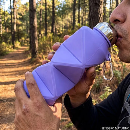 Botella de Agua Plegable de Silicona - Diseño Geométrico y Mosquetón